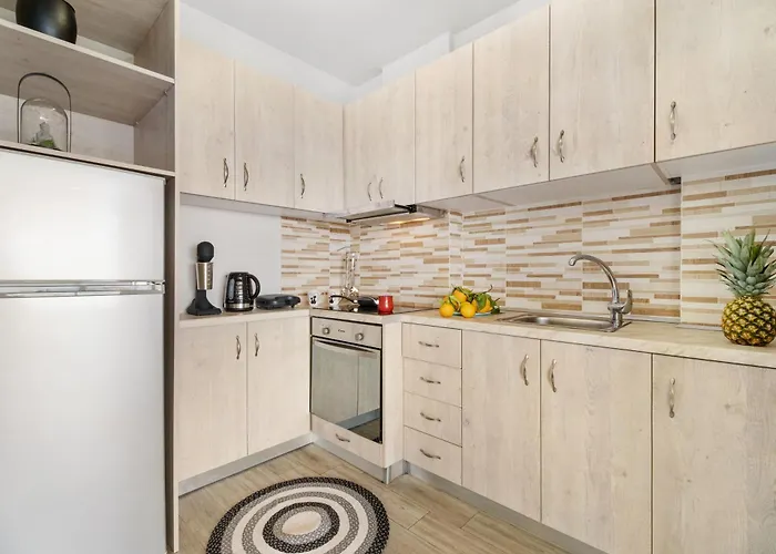 Evagelia Luxury 2 نِكيانا