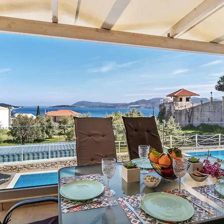 Evagelia Luxury 2 *