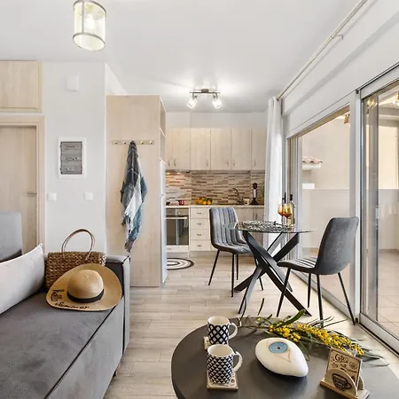 Evagelia Luxury 2 شقة نِكيانا